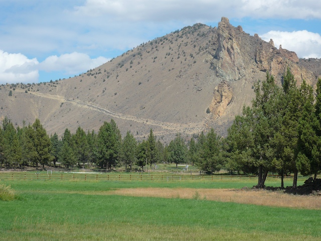 Burma_hill_smith_rock_park