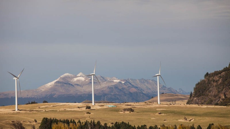 12040912.04.09 Wind Mills0383