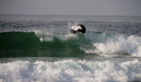 Patrick Wilson Surfs in Southwest France: Photos