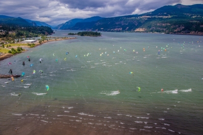 BOLSA DEPORTE EL NIÑO BEACH PARTY