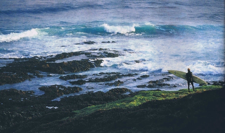 Looking for the best channel to paddle out through. Photo: Juan Fernandez, 2004