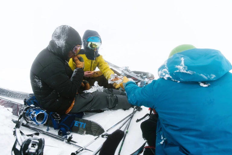 The Summit Which Never Melts: Dookʼoʼoosłííd