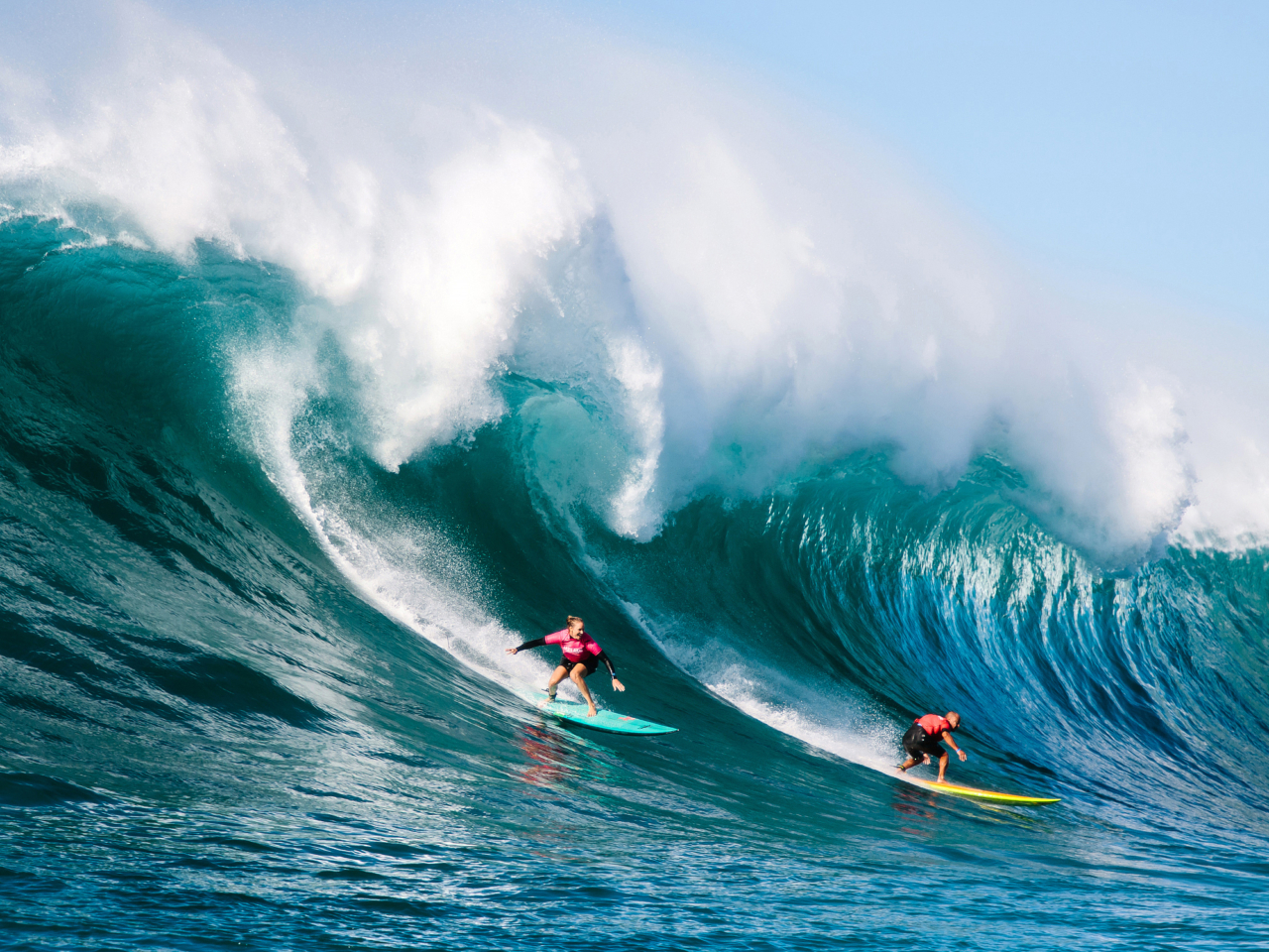 Dangerous Fun: The Social Lives of Big Wave Surfers, Corte