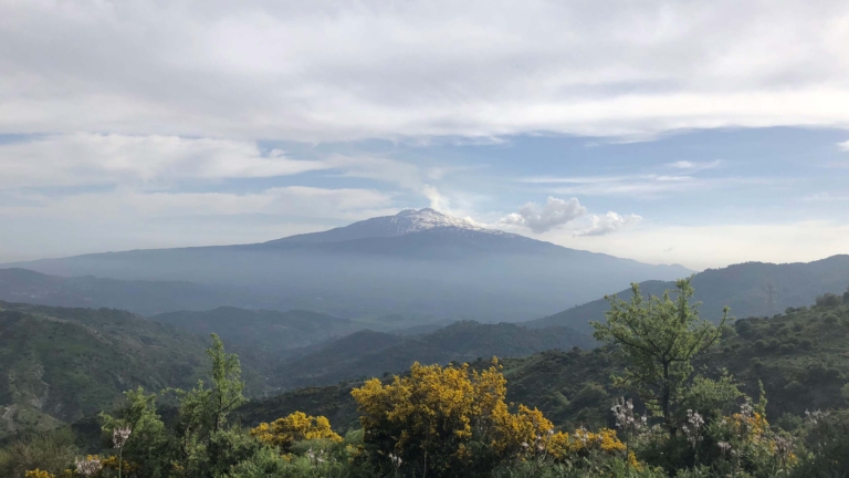 アルピニズムが息づく「液体の岩」