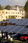 屋上太陽光発電を1,500の家庭にもたらすためにBコープが協力
