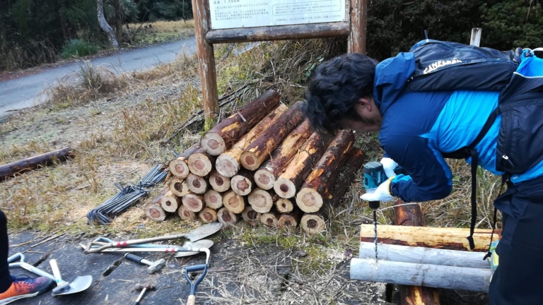 ドラゴンがやっちろを駆け抜ける